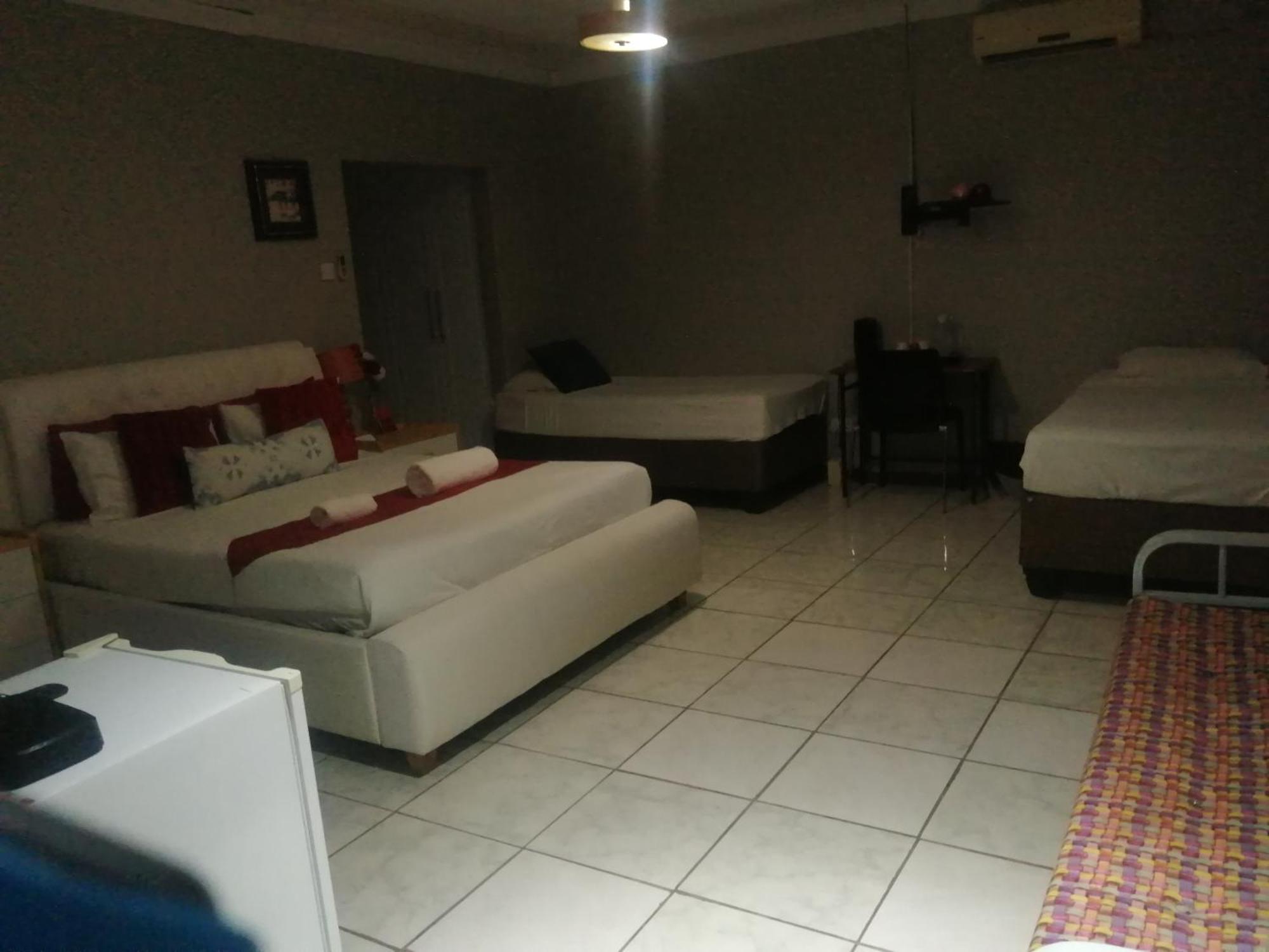 Tintech Bed & Breakfast Francistown Kültér fotó