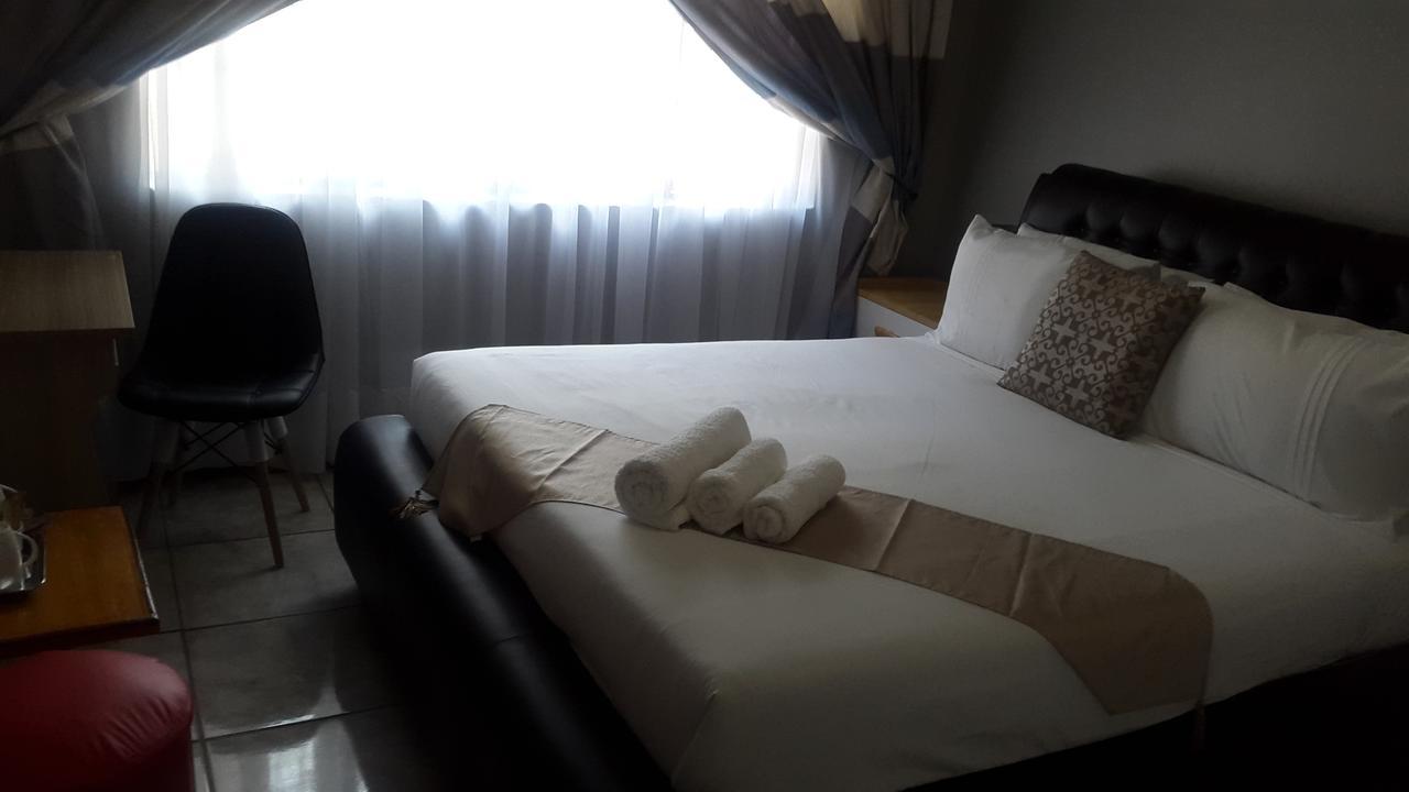 Tintech Bed & Breakfast Francistown Kültér fotó