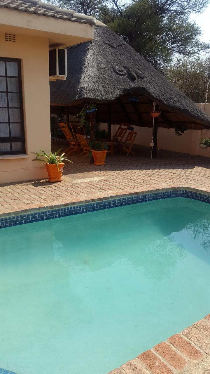 Tintech Bed & Breakfast Francistown Kültér fotó