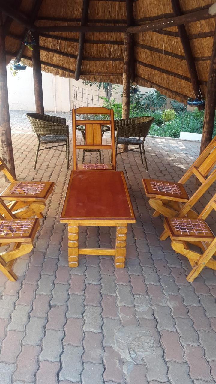 Tintech Bed & Breakfast Francistown Kültér fotó
